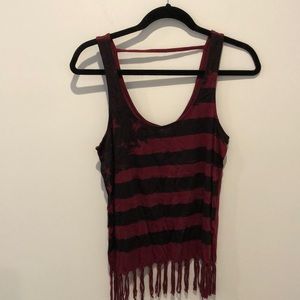 Others follow size small black and burgundy tank top with fringe bottom